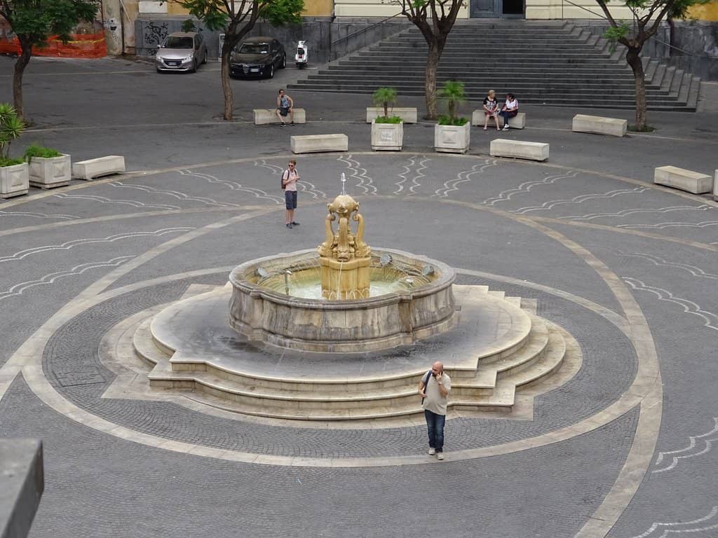 Statue of Vincenzo Bellini