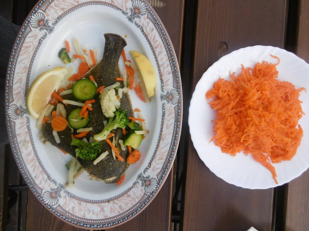 Convenient Lakeside Stop