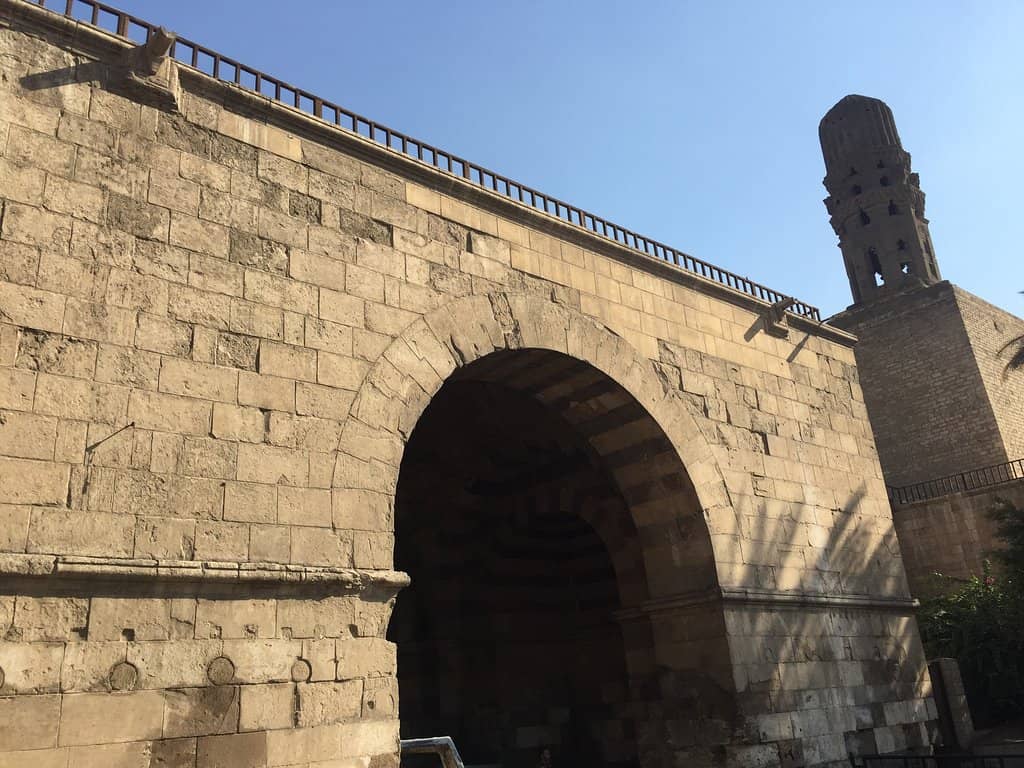 Tunnels Inside the Walls