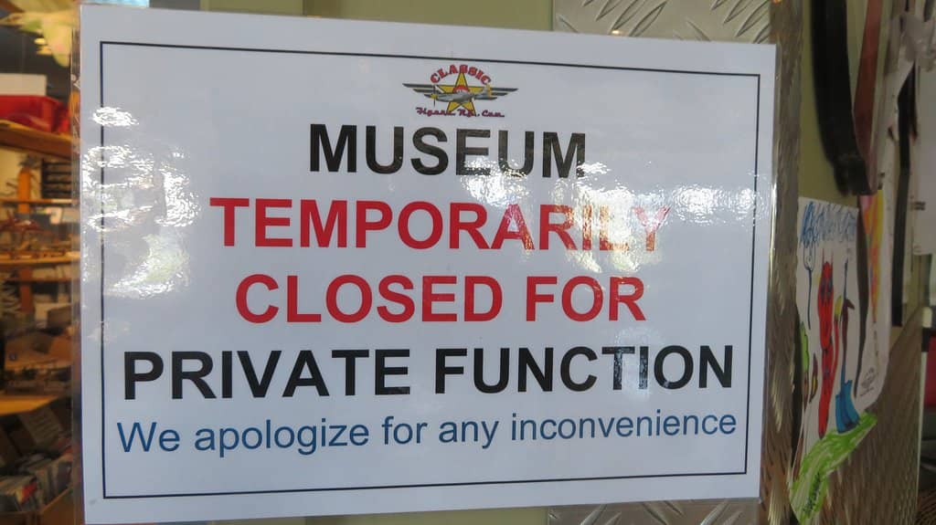 On-site Cafe & Licensed Bar