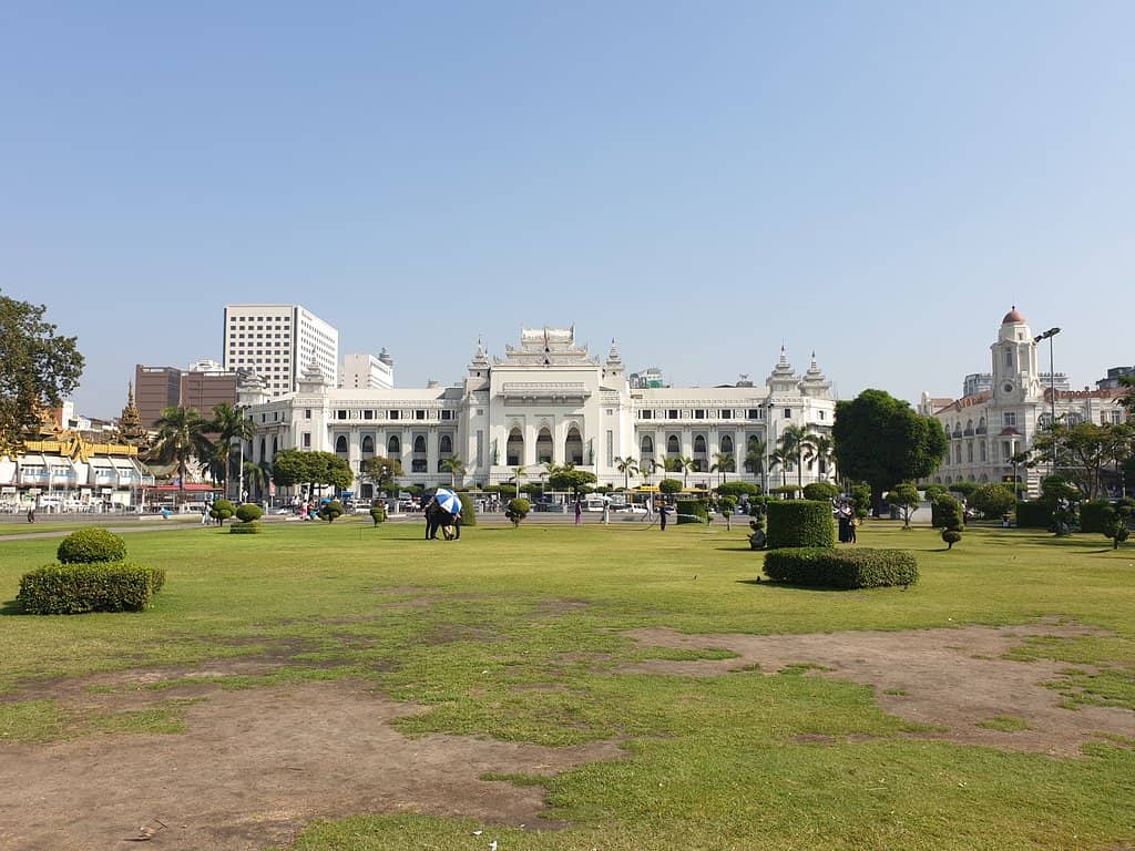 Local Life & People Watching