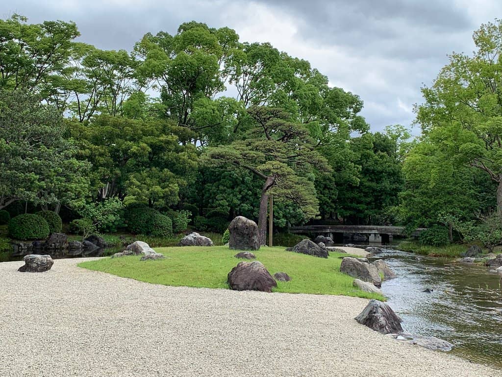 Riverside Strolls and Picnics
