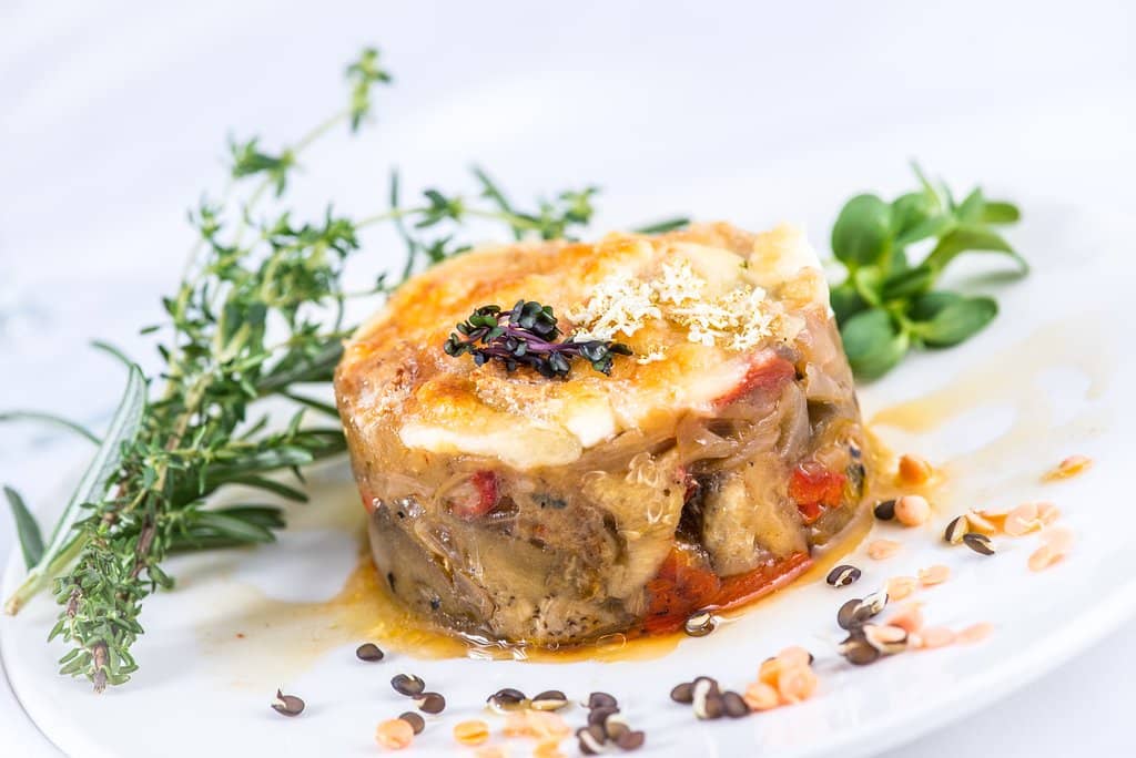 Timbal de verduras con queso de cabra