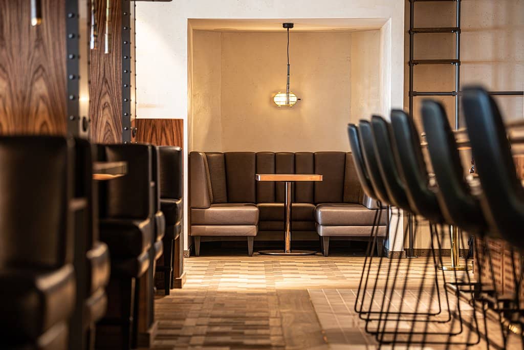 Cozy & Themed Atmosphere