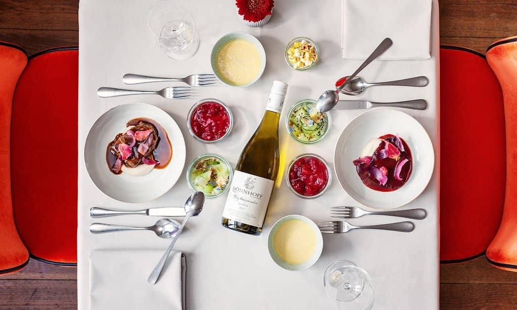 Beautiful Courtyard Ambiance