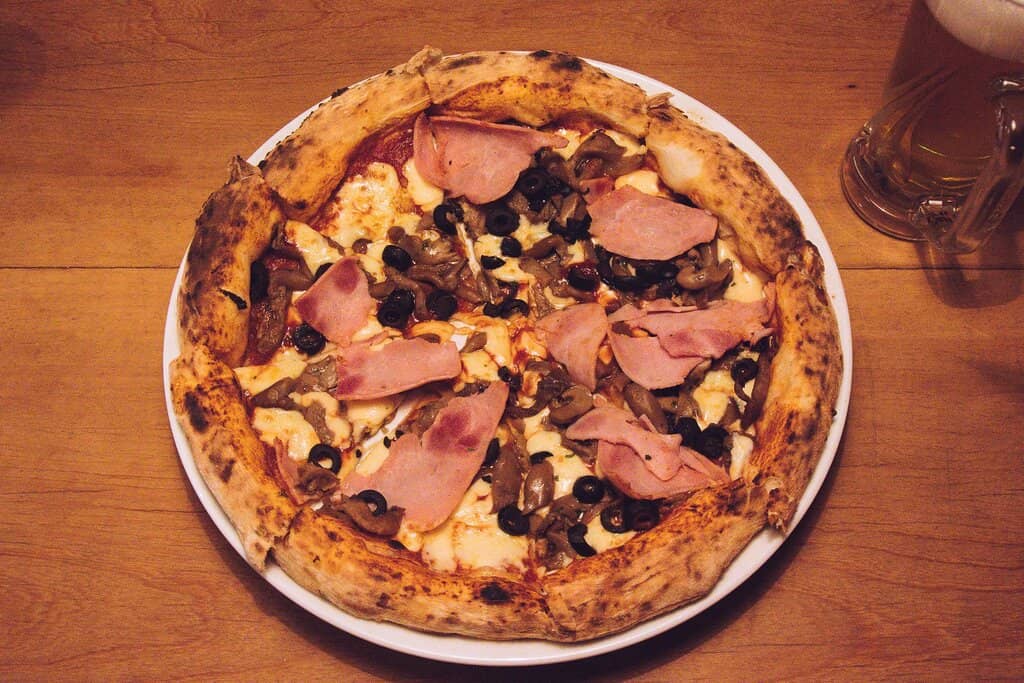 Cozy Trattoria Ambiance