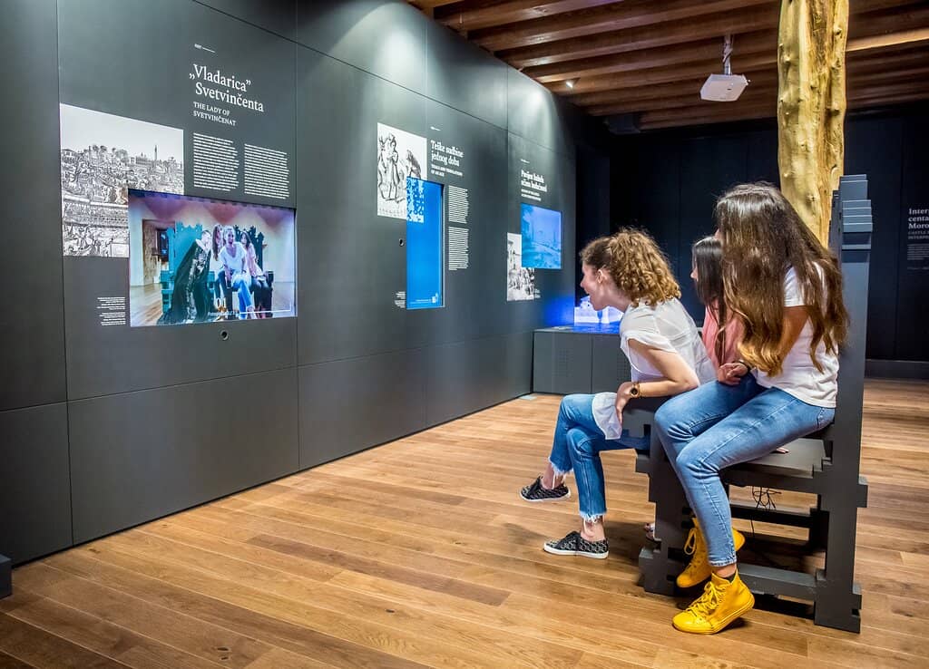 Interactive Multimedia Floor