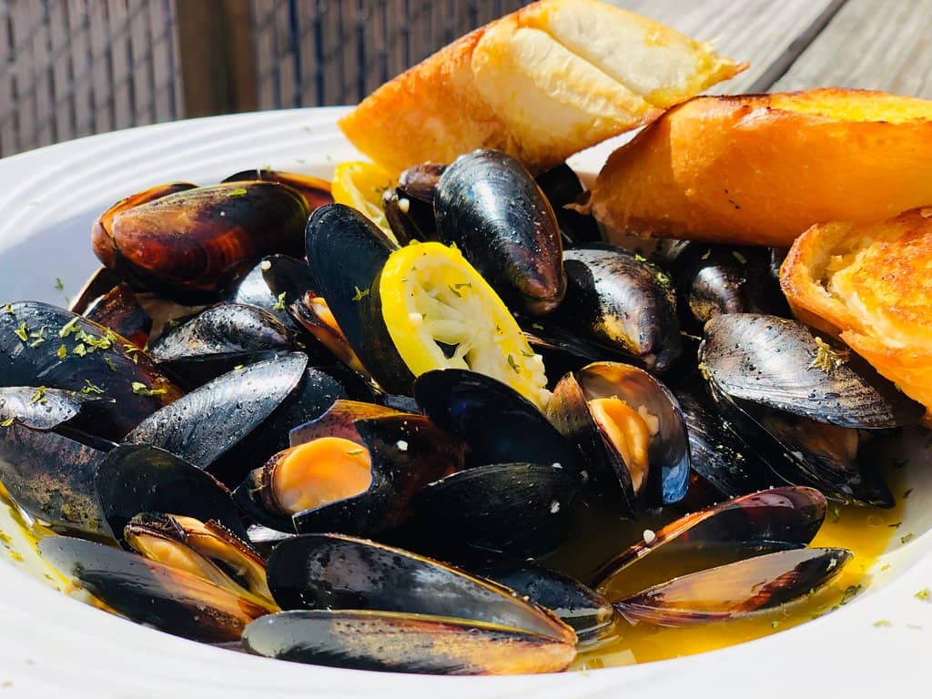 Weekend Breakfast & Bottomless Mimosas