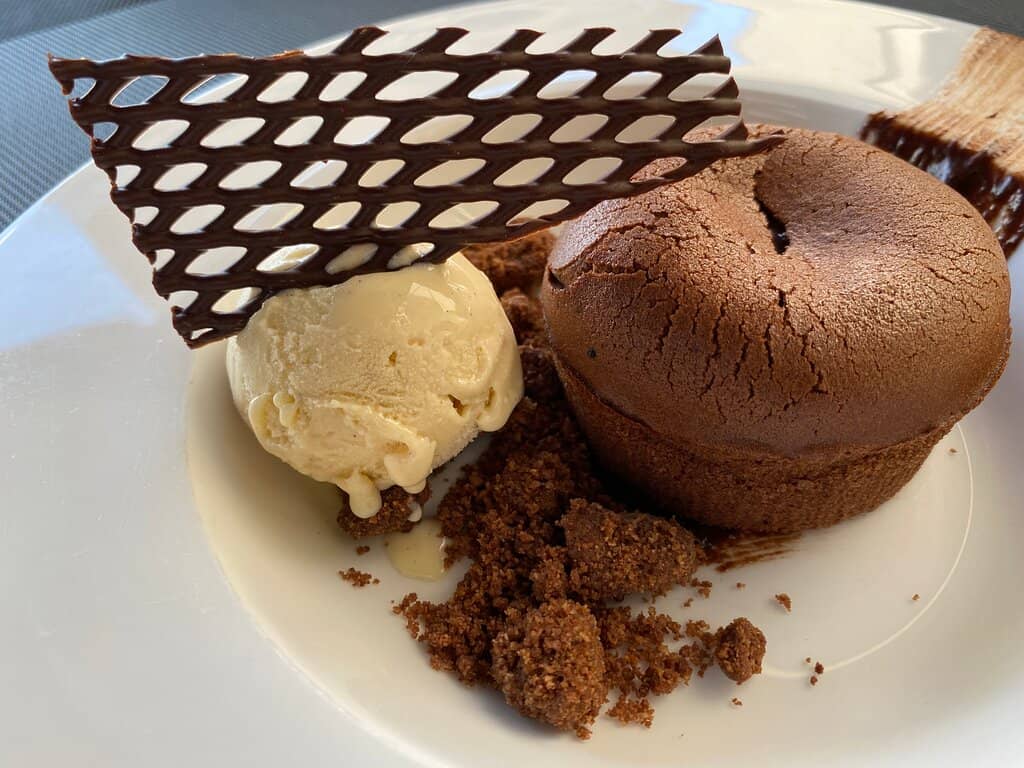 Warm & Friendly Service