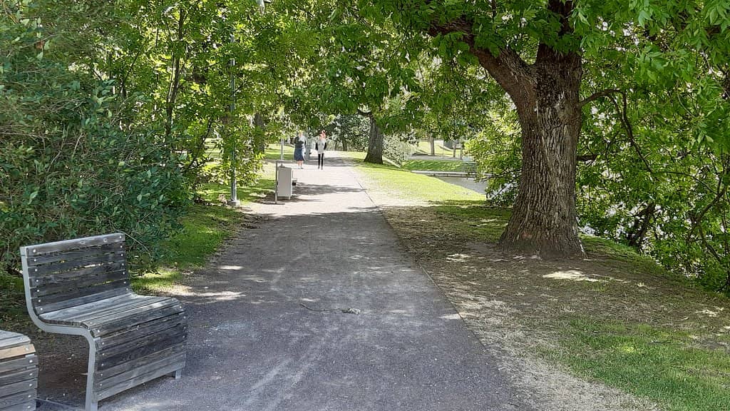 Vallikäär