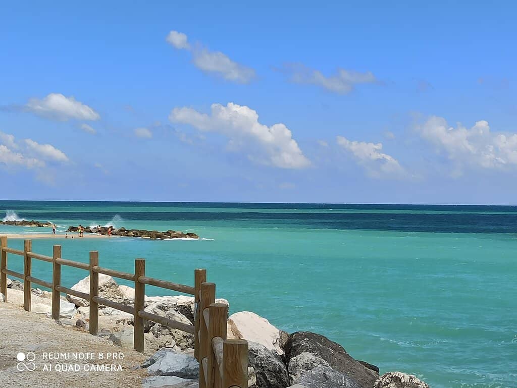 Numana's Spiaggia del Frate