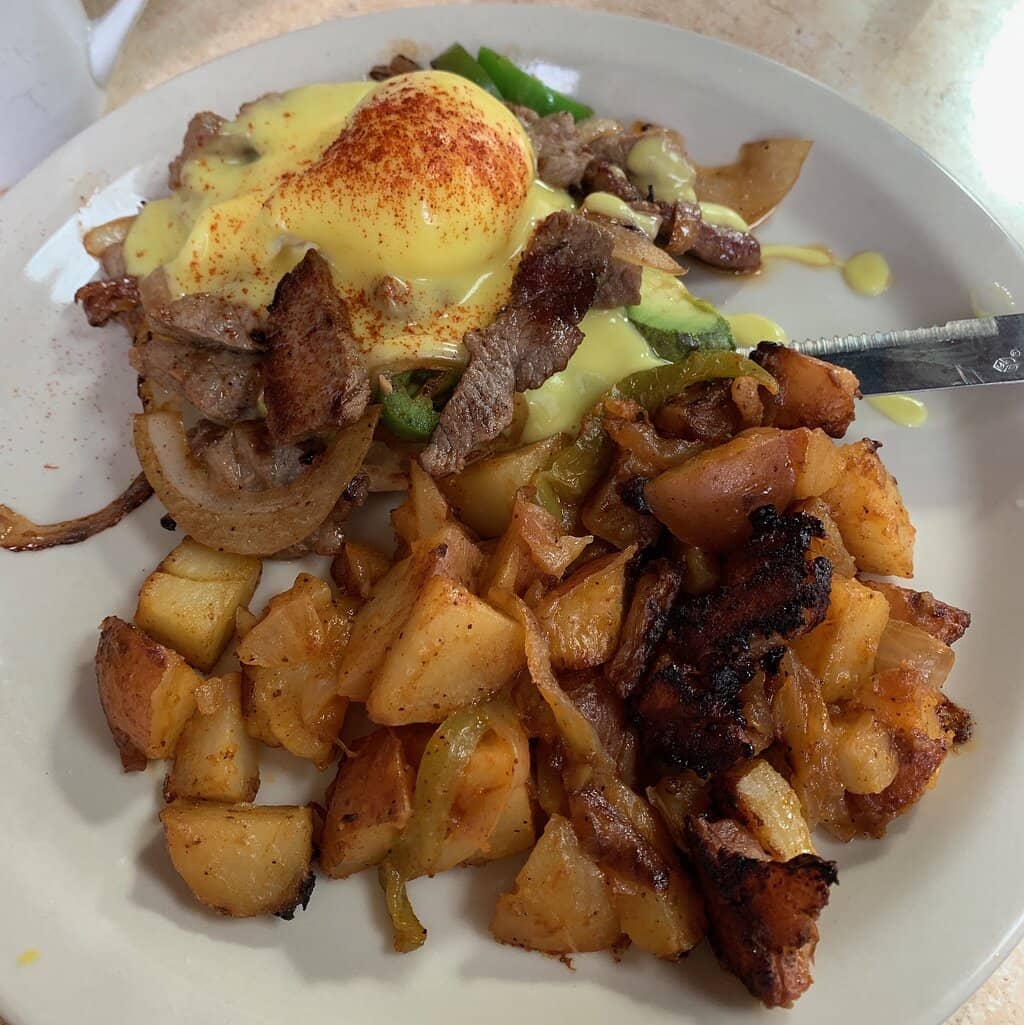 Cozy, Community Atmosphere