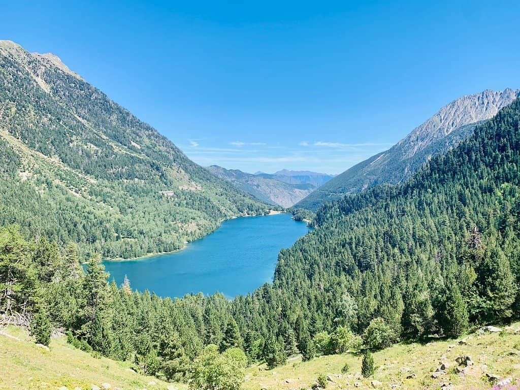 Panoramic Mountain Views