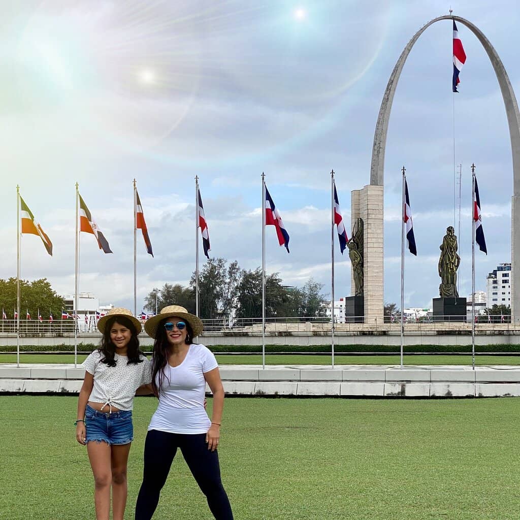 Patriotic Statues