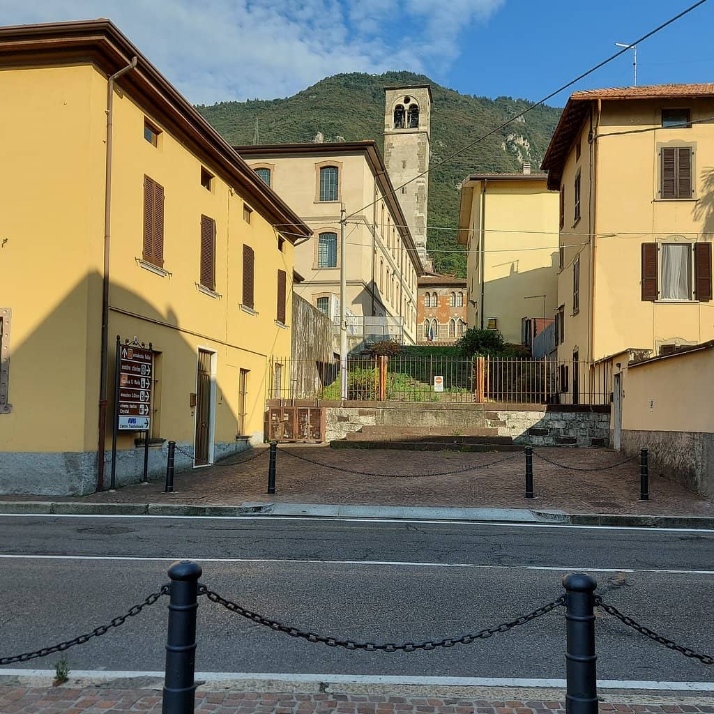 Vertical photo