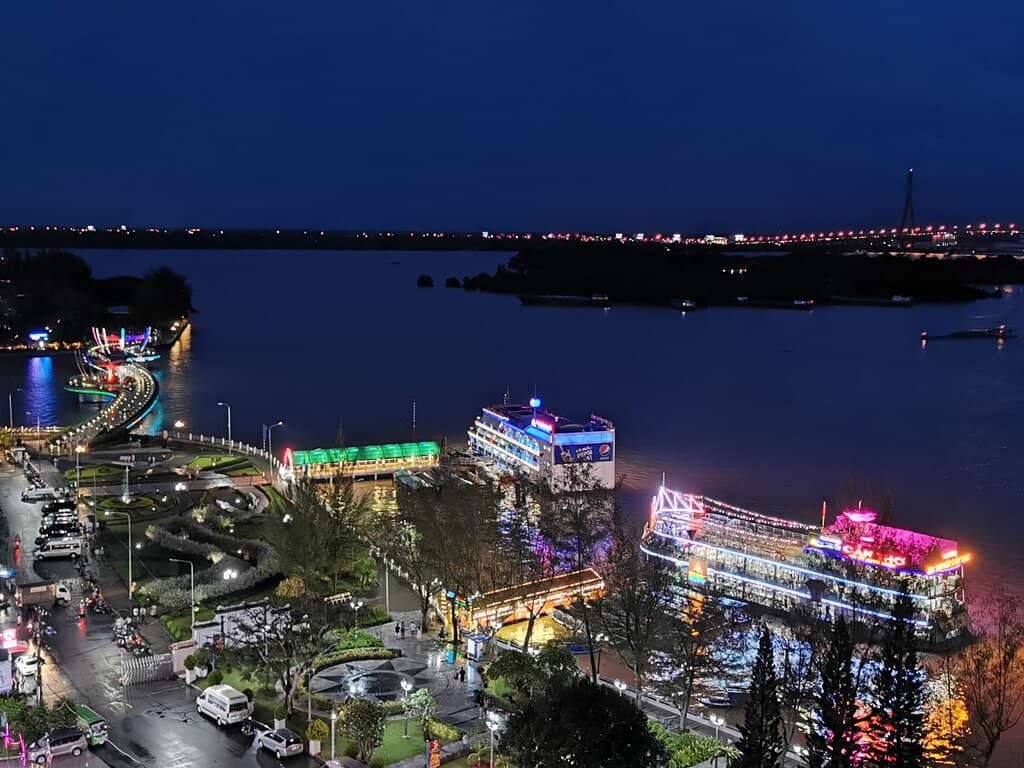 Symbol of Connection