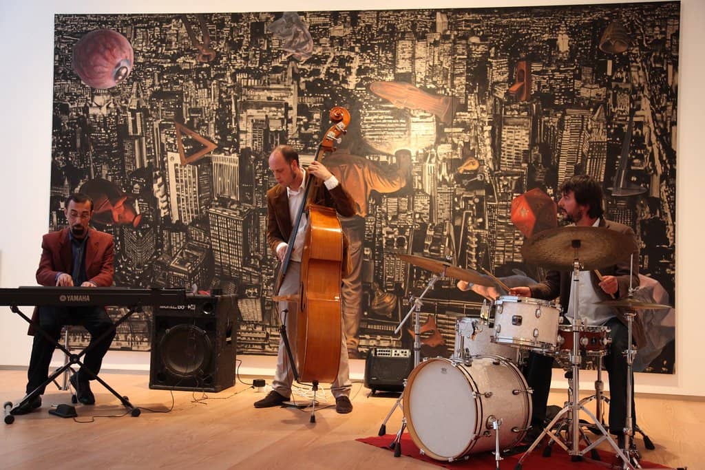 Equipo Crónica's Colorful Depictions