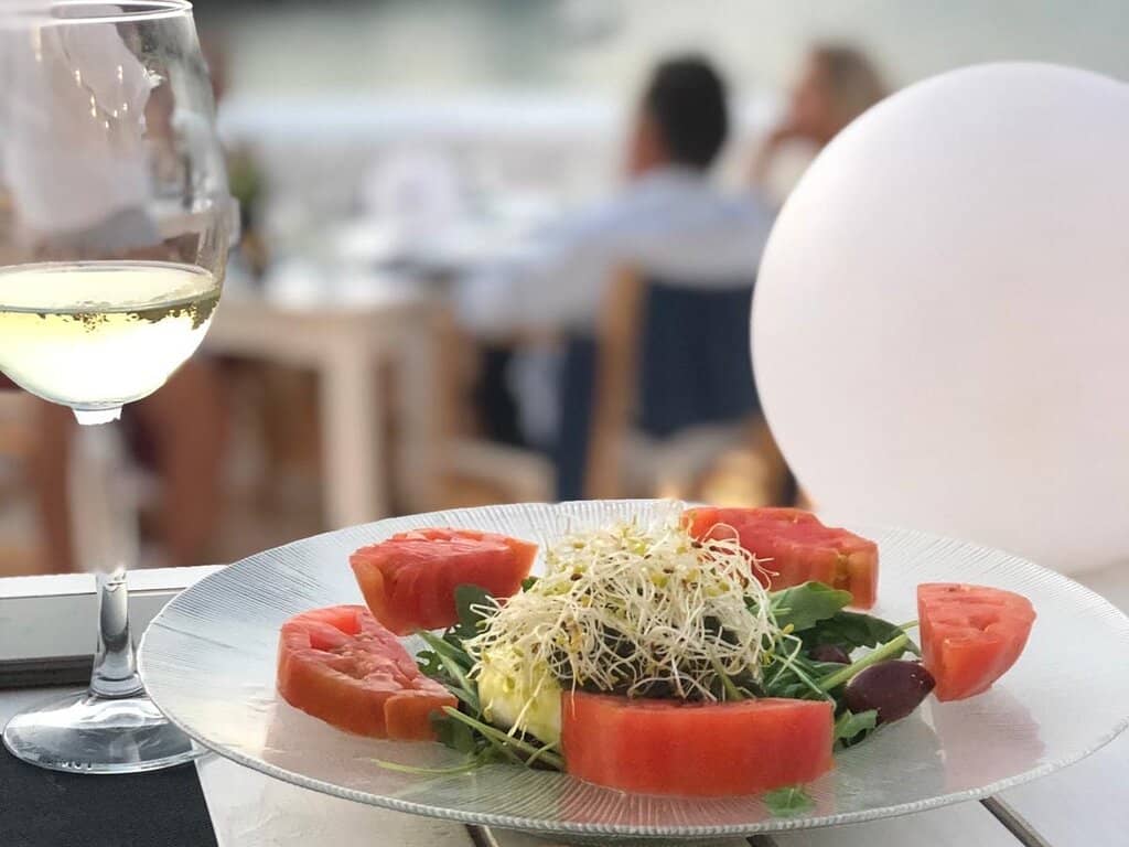 Fresh Seafood & Mediterranean Flavors