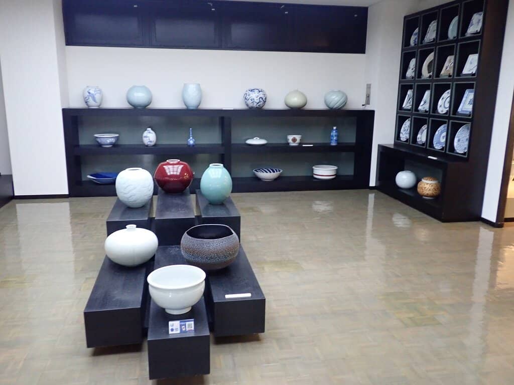 Tobe Ware for Sale