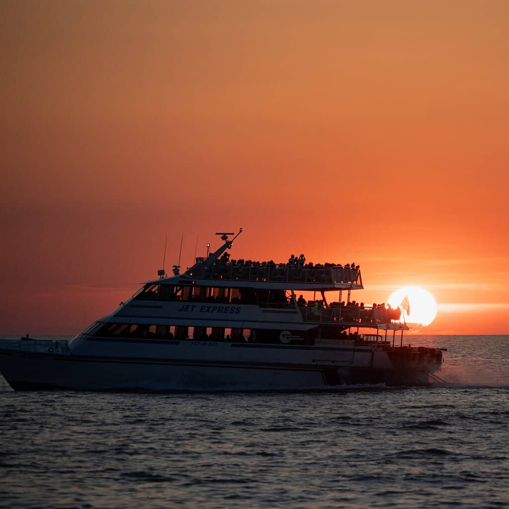 Fast Ferry to Lake Erie Islands