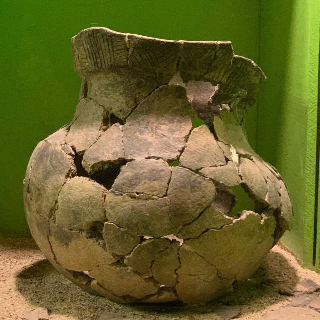 Chief Head Dress Display