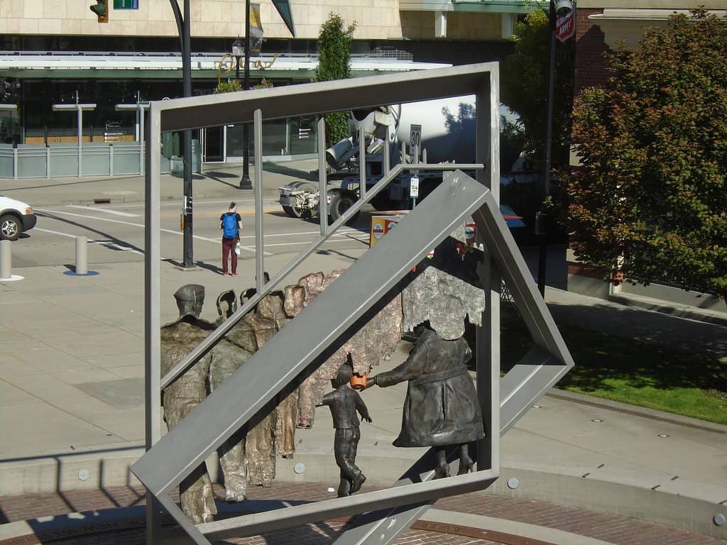 Hyack Square Plaza