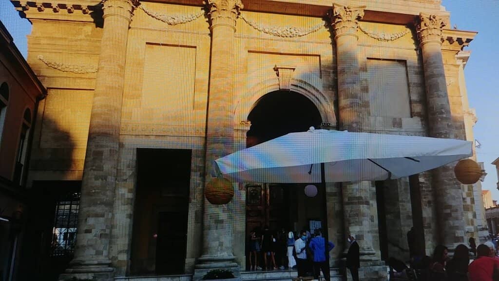 The Colonnades