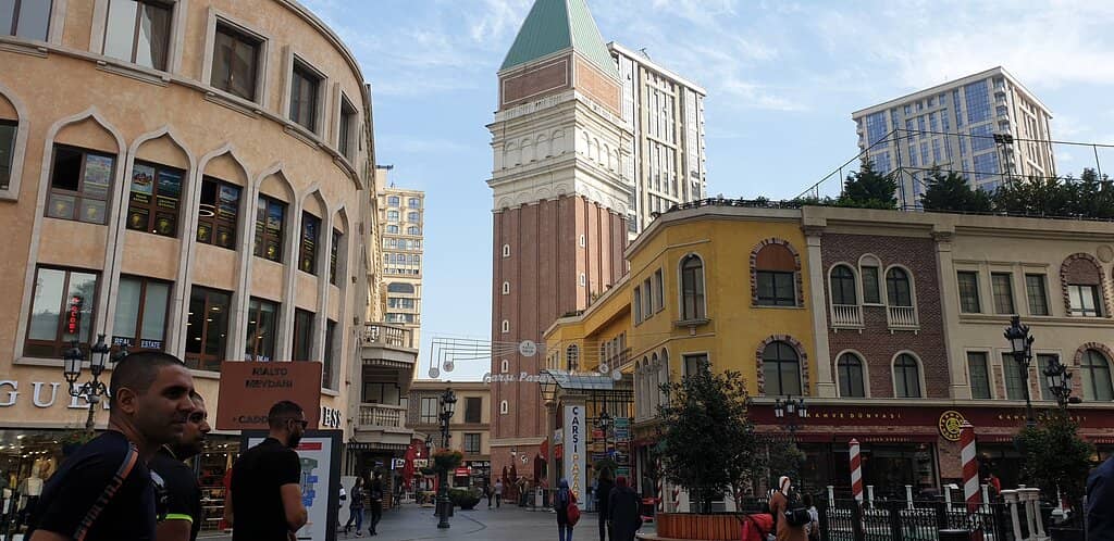 Brand Name Stores & Discounts