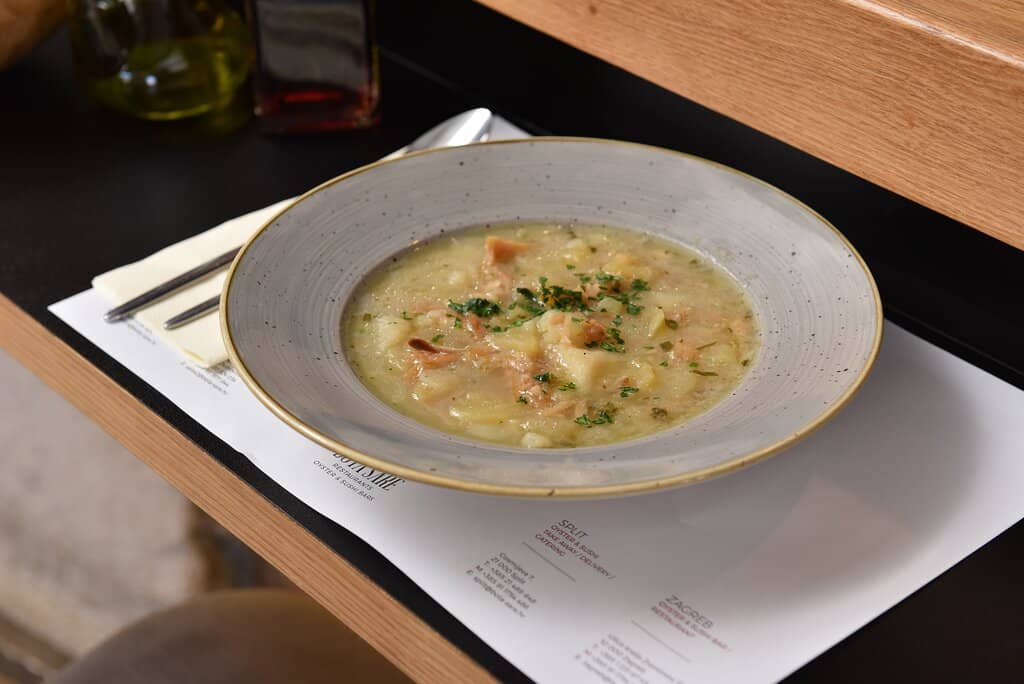 Cozy Seaside Ambiance