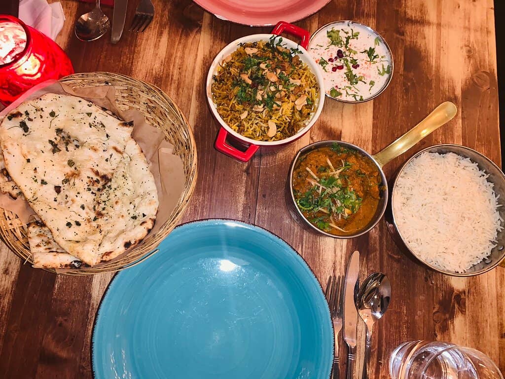 Vibrant & Eclectic Ambiance