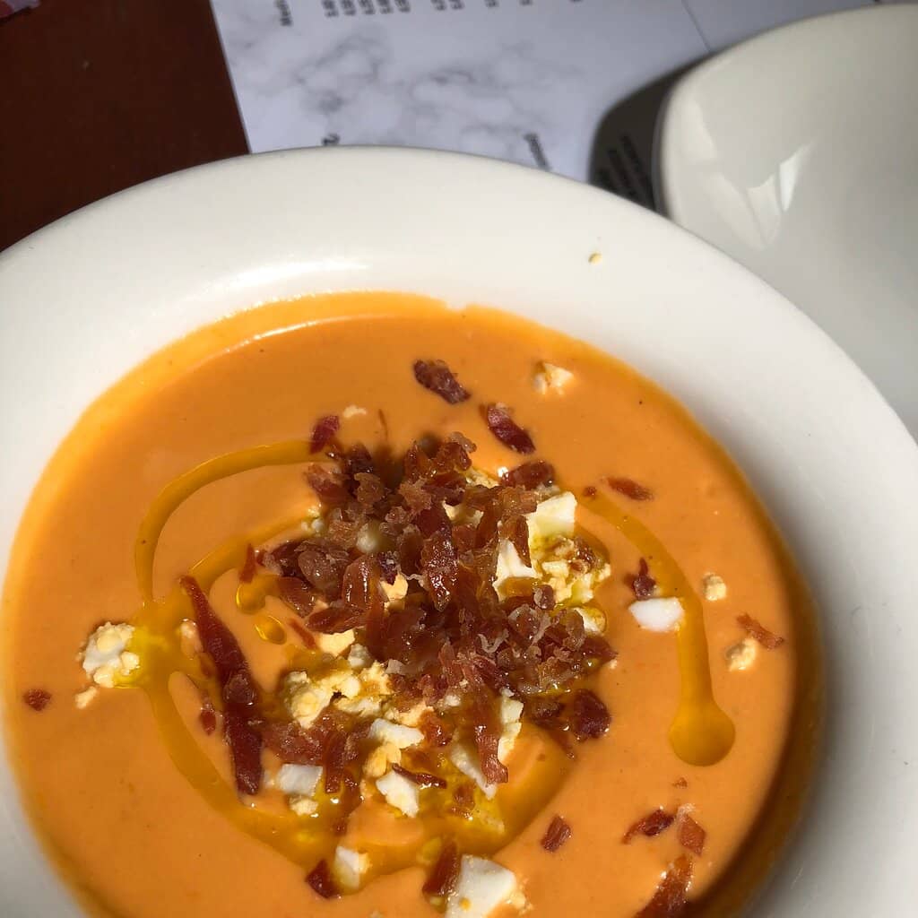 Rustic Hunting Ambiance