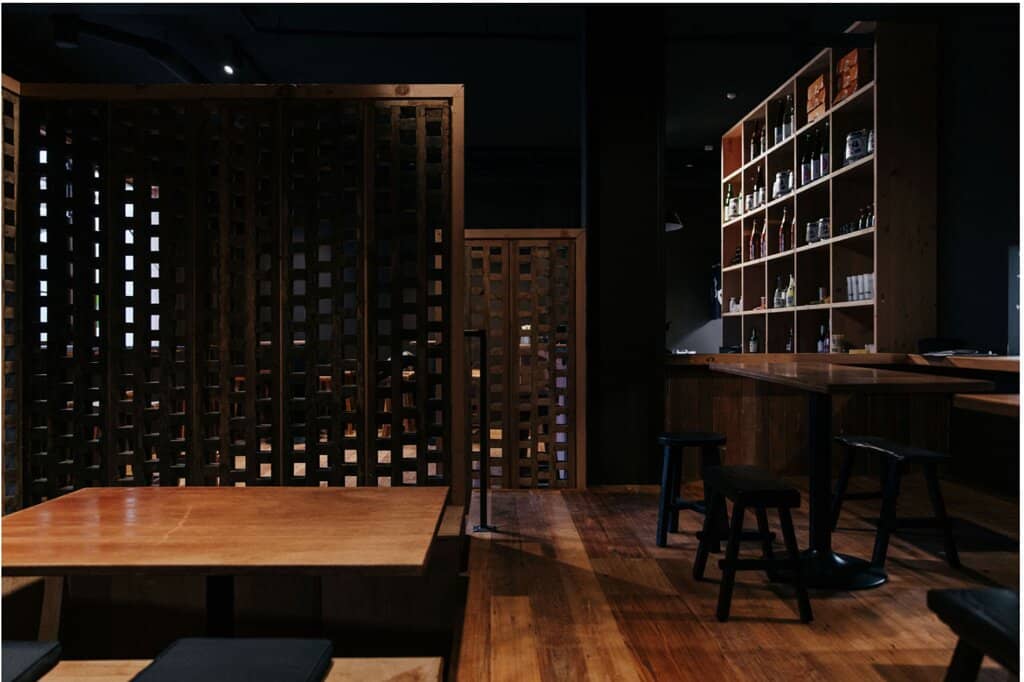 Cozy Izakaya Atmosphere