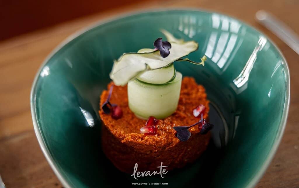 Cozy, Low-Waste Ambiance