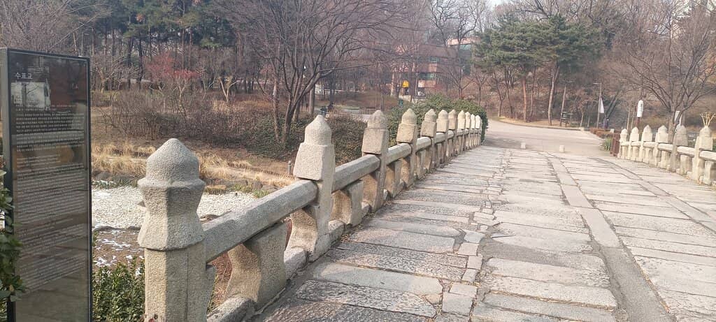 Nail Mall Extravaganza