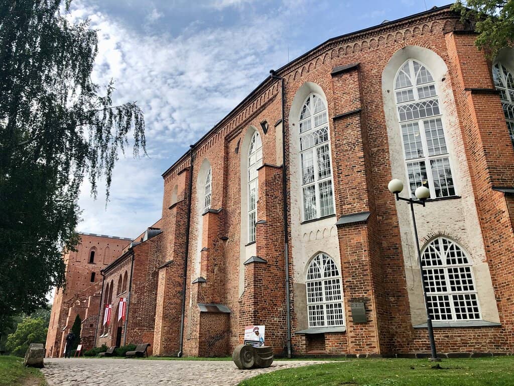 Tributes to Estonian Personalities