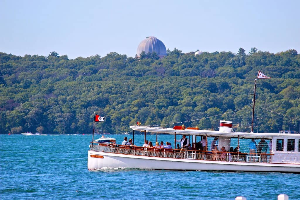 Sunday Brunch Buffet Cruise