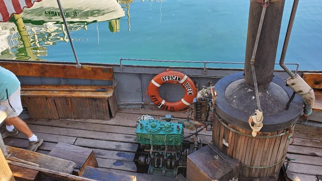 Steer the Queen & Reenact Scenes