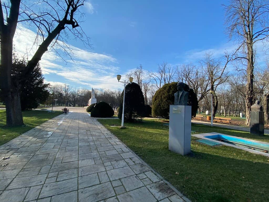 Commemorative Statues