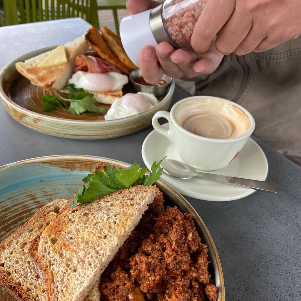 Unique Cafe & Store Experience