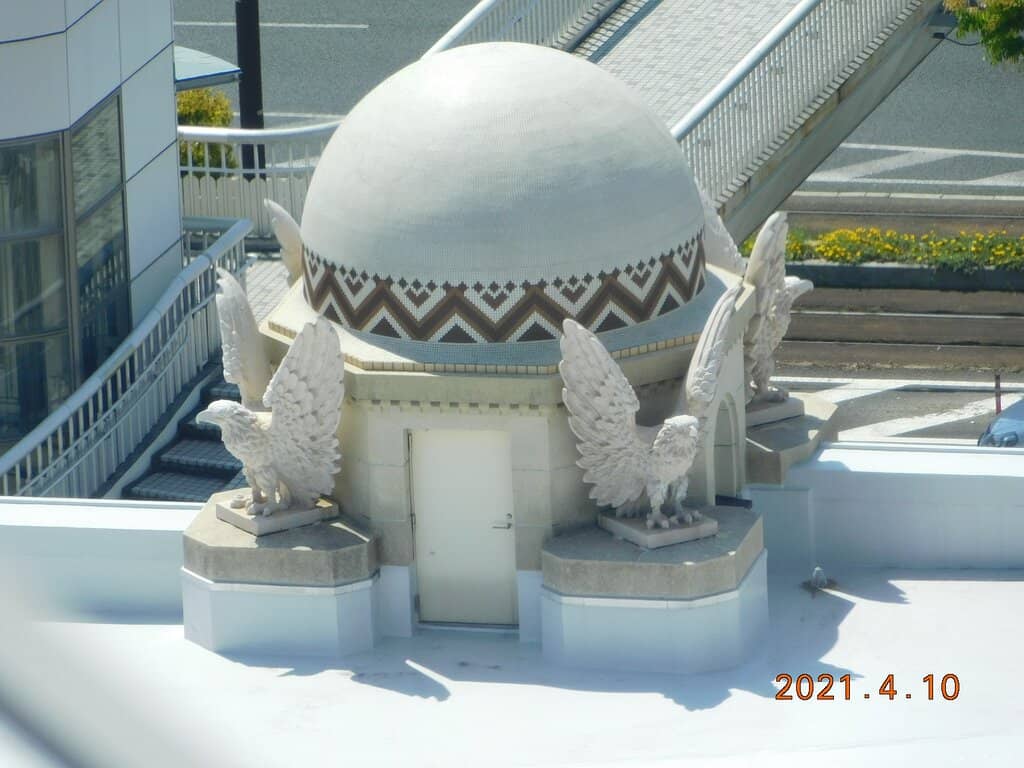 Sculptural Details