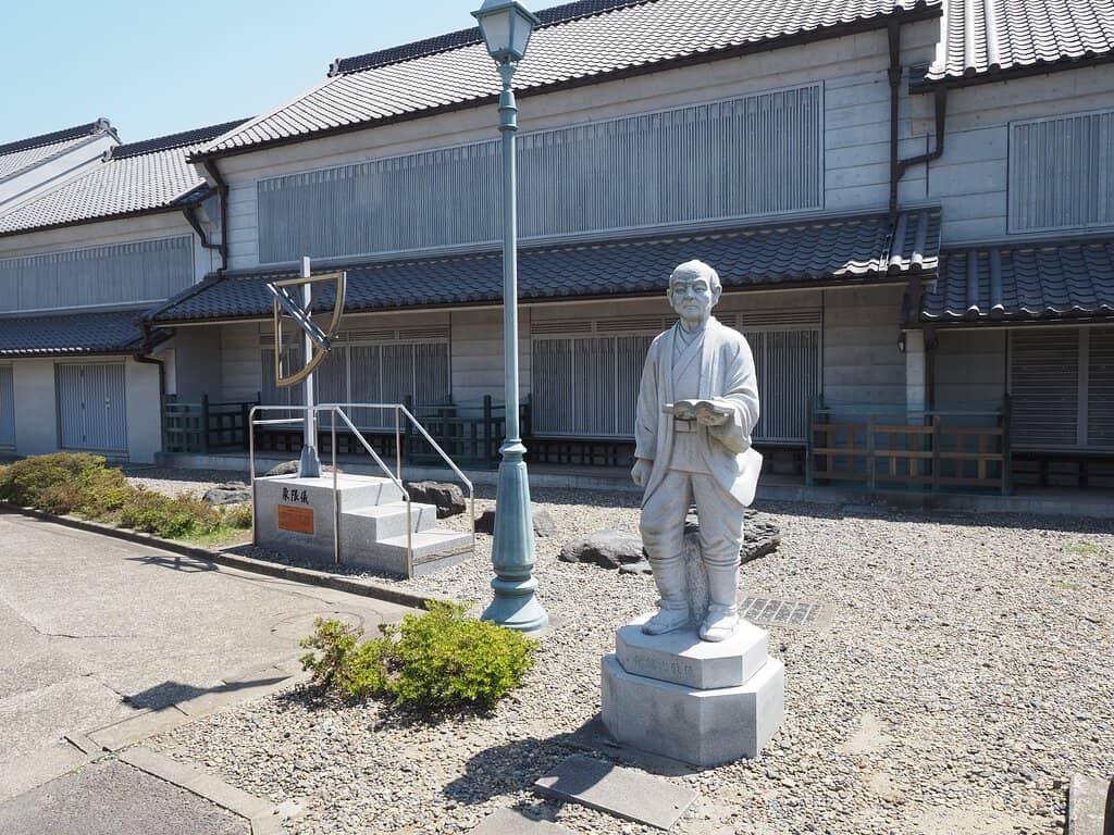 Ino's Journey Reimagined