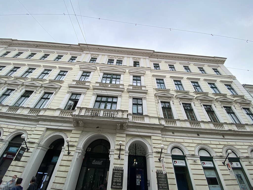 Vertical photo