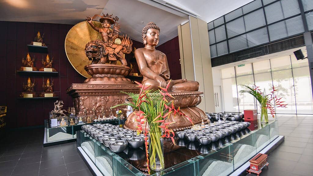 Relic Temple & Medicine Buddha Prayer Hall