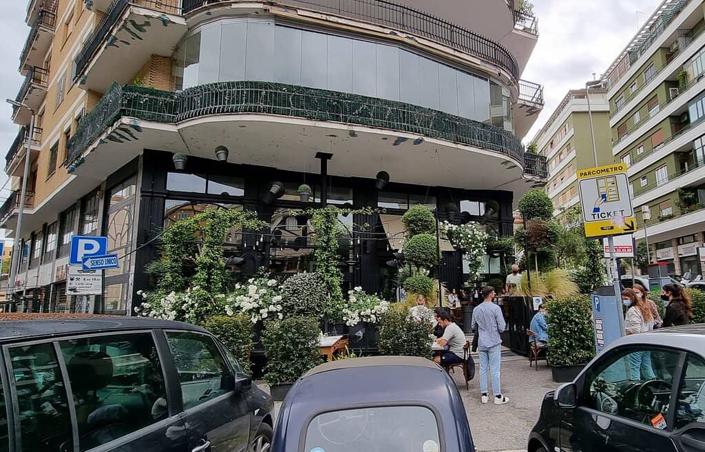 Intimate High-Class Ambiance