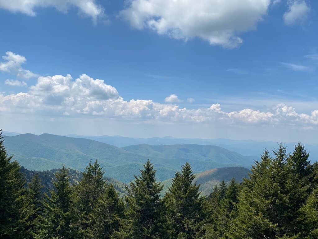 Panoramic Mountain Views