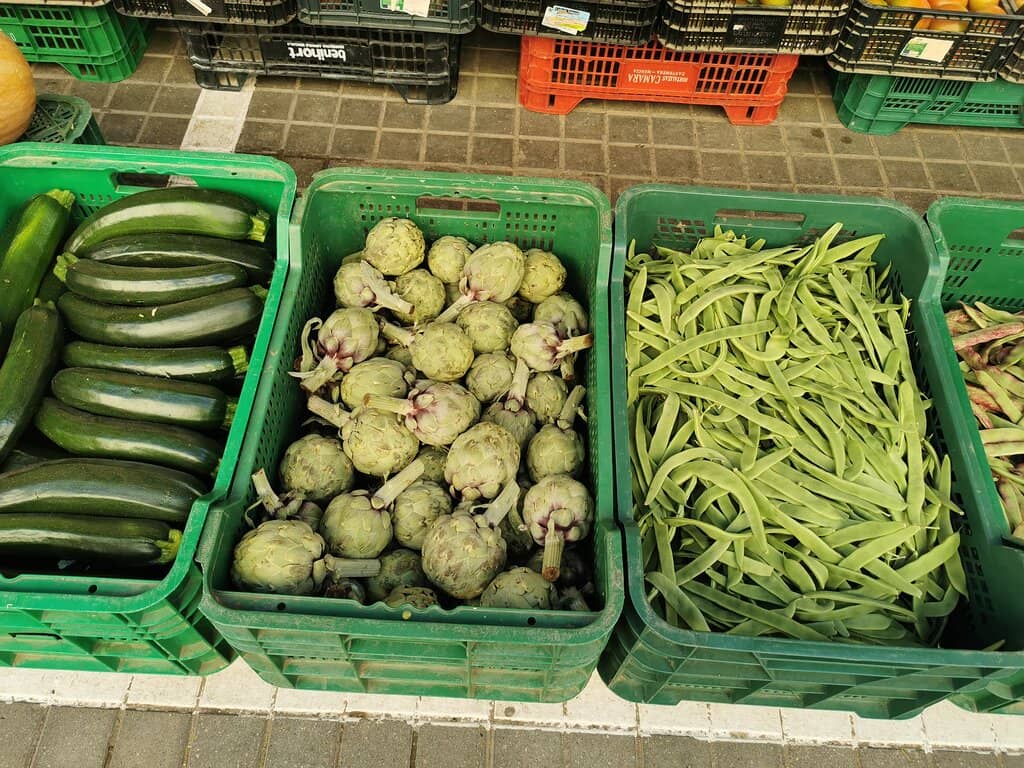 Artisan Goods & Crafts