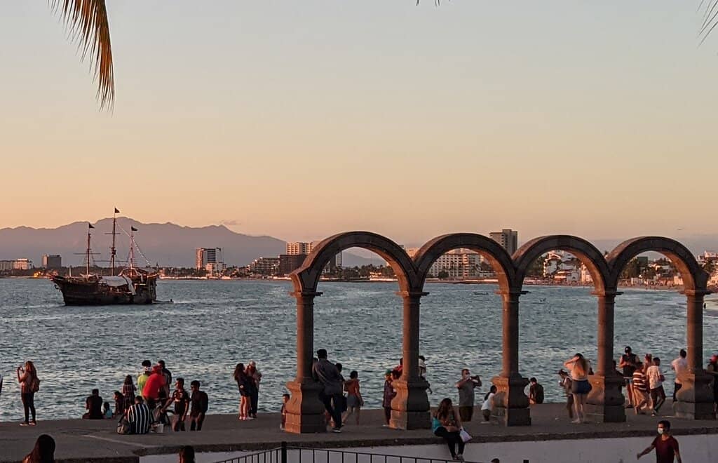 Vibrant Underwater World