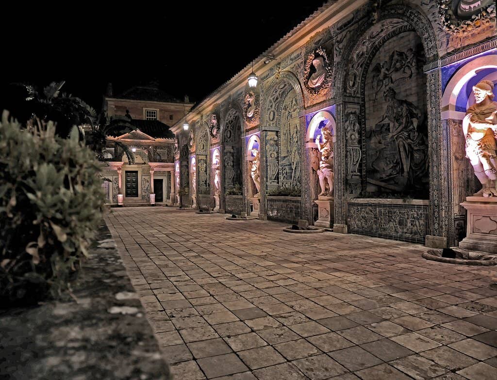 Baroque Azulejo Masterpieces