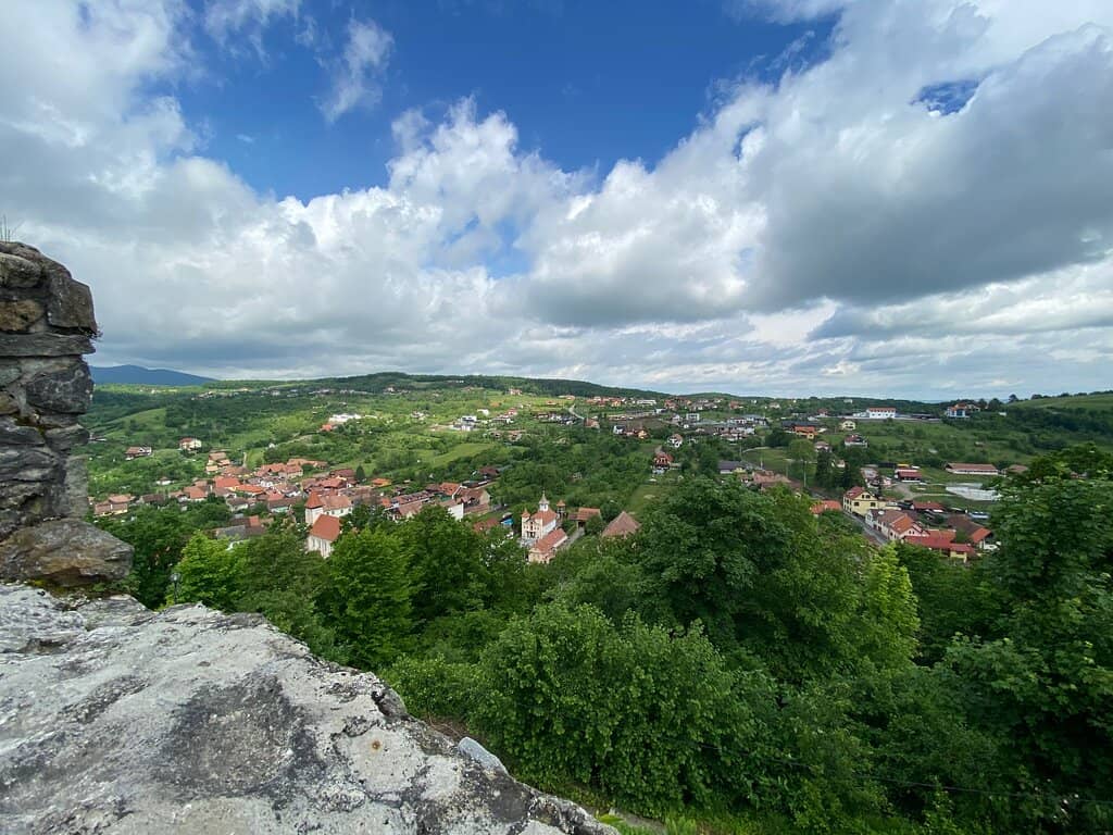 Panoramic Hilltop Views