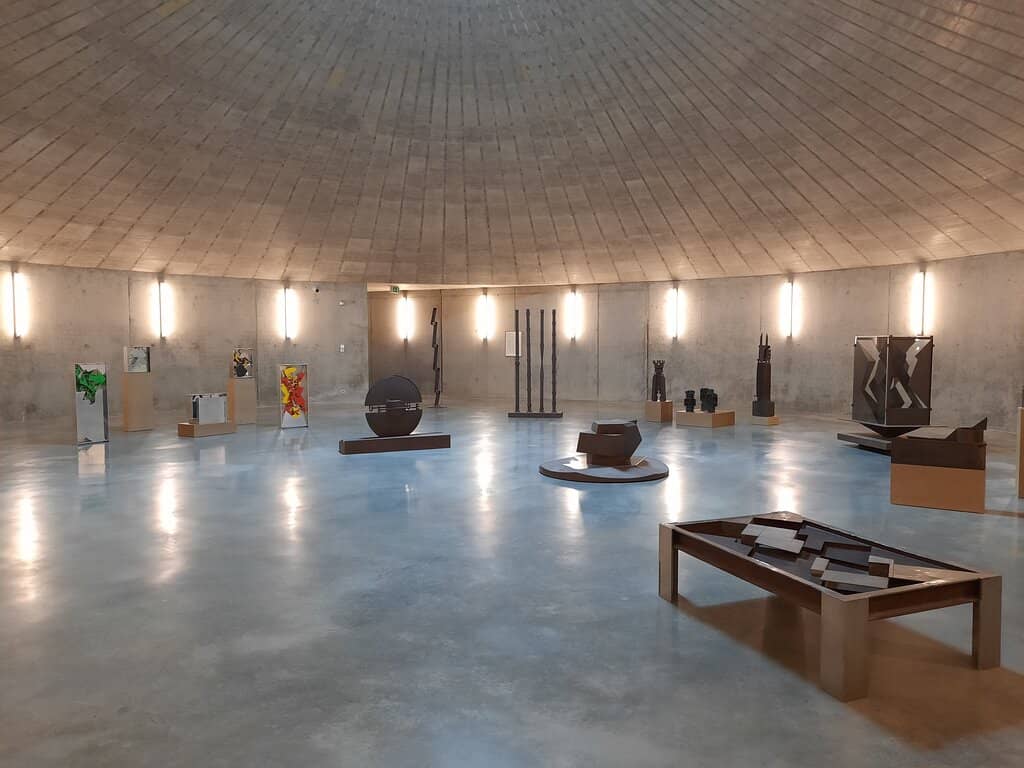 Hillside Architecture